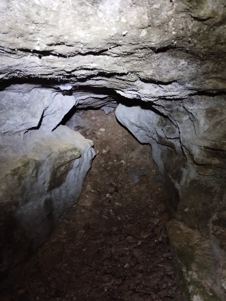 Entrée Grotte de la Golotte (Vieilmoulin)
Fichier manquant